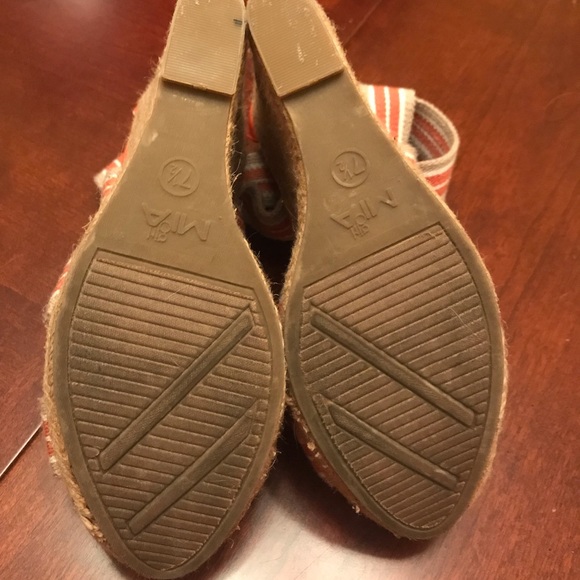 Girl Mia Wedge Heel Sandals - Picture 3 of 5